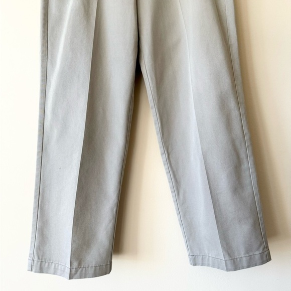 Dockers Relaxed Fit Flat Front No Wrinkle Twill Tan Khakis Pants Sz 34 x 31 - Picture 4 of 7